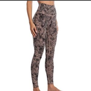 Colorfulkoala leggings !